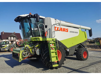Ceifeira debulhadora CLAAS Lexion 600