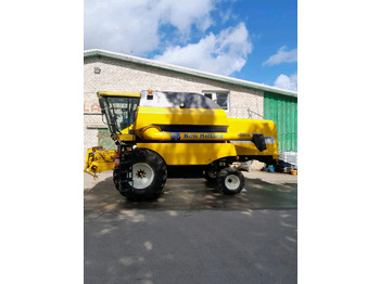 Leasing de New Holland TC5070 New Holland TC5070: foto 3