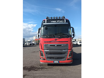 Camião de caixa aberta/ Plataforma VOLVO FH16 750: foto 3
