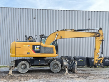 Escavadeira de rodas CATERPILLAR MH3022