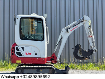 Mini escavadeira TAKEUCHI