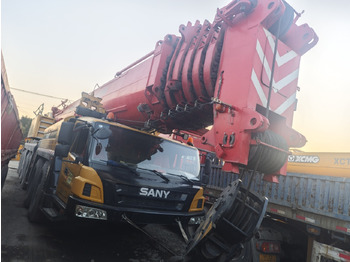 Grua todo o terreno SANY
