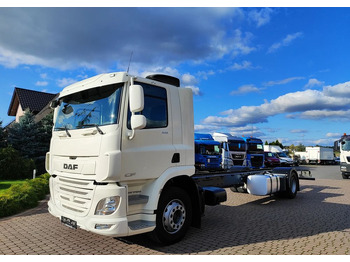 Camião chassi DAF CF