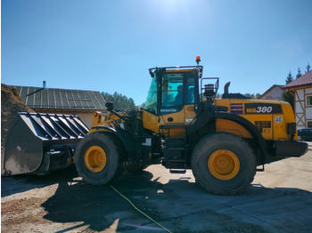 Pá carregadora de rodas KOMATSU WA380