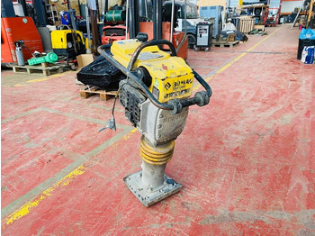 Compactadora de percussão BOMAG