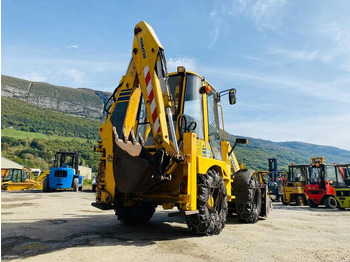 Retroescavadeira KOMATSU Tractopelle WB70 (NET DE TVA): foto 5