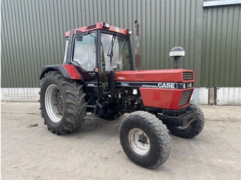 Trator CASE IH XL