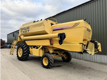 Leasing de New Holland TX67 c/w 20ft Header  New Holland TX67 c/w 20ft Header: foto 4
