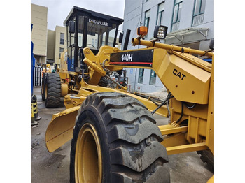 Motoniveladora CATERPILLAR 140H