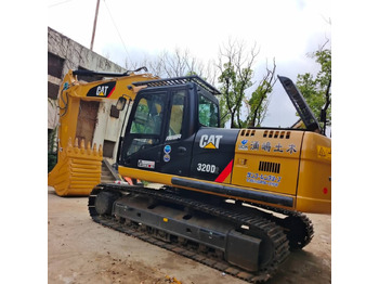 Escavadora de rastos CATERPILLAR 320D2