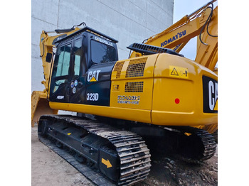 Escavadora de rastos CATERPILLAR 323D
