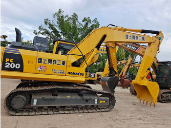 Escavadora de rastos KOMATSU PC200-8