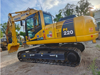 Escavadora de rastos KOMATSU PC220