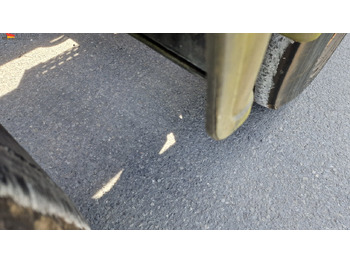 Semi-reboque transportador de contêineres/ Caixa móvel Krone SD Containerchassis 2x 20, 30, 40 ft deutscher Auflieger, ausziehbar: foto 3 Semi-reboque transportador de contêineres/ Caixa móvel Krone SD Containerchassis 2x 20, 30, 40 ft deutscher Auflieger, ausziehbar: foto 3