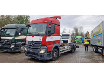 Camião transportador de contêineres/ Caixa móvel MERCEDES-BENZ