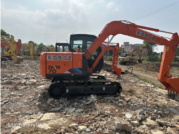 Mini escavadeira Hitachi ZX70: foto 4 Mini escavadeira Hitachi ZX70: foto 4