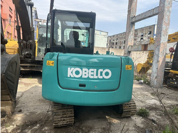 Mini escavadeira KOBELCO