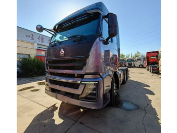 Tractor SINOTRUK HOWO