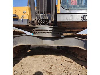 Escavadora de rastos VOLVO EC210BLC