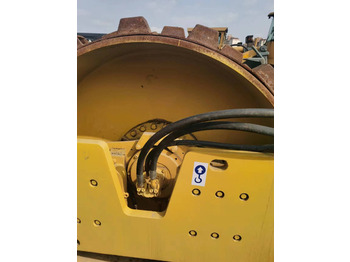 Compactador BOMAG BW217D-2: foto 5