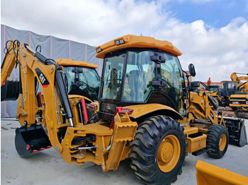 Retroescavadeira CAT 420F: foto 5