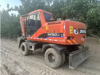 Escavadeira de rodas DOOSAN DH150W-7