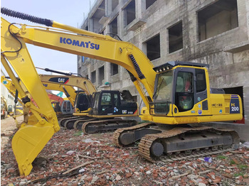 Escavadora de rastos KOMATSU PC200-7