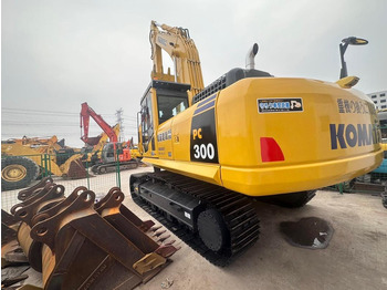 Escavadora de rastos KOMATSU PC300-8