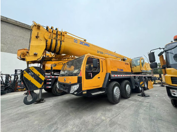 Grua móvel XCMG QY100K