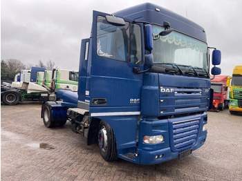 Tractor DAF XF 105 460