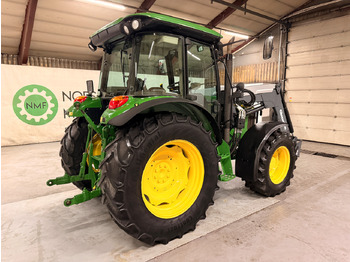 Trator John Deere 5820: foto 5
