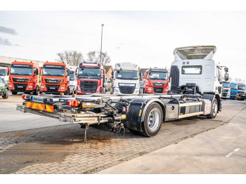 Camião transportador de contêineres/ Caixa móvel Renault D19 280 DXI+DHOLLANDIA: foto 4