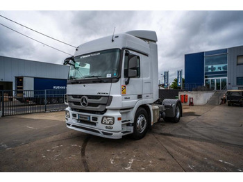 Tractor MERCEDES-BENZ Actros 1844