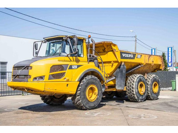 Caminhão fora de estrada VOLVO A25F