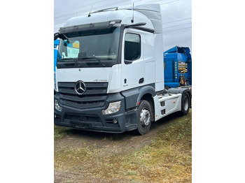Tractor MERCEDES-BENZ Actros 1846