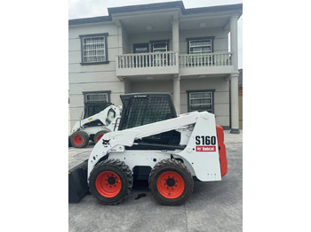 Mini pá carregadora BOBCAT S160