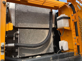 Escavadora de rastos Hyundai 225LC-9S: foto 2
