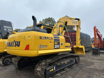 Escavadora de rastos KOMATSU PC200