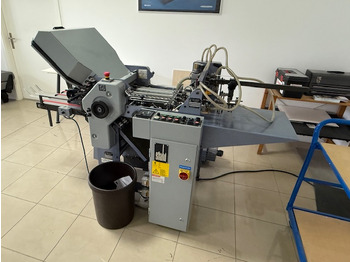 Máquina de dobrar papel