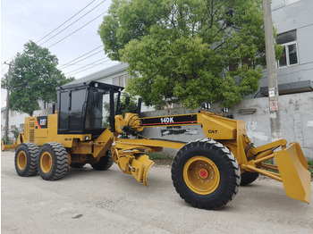 Motoniveladora CATERPILLAR 140K