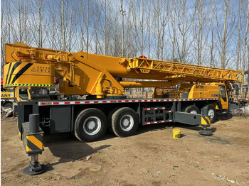 Grua móvel XCMG QY70K