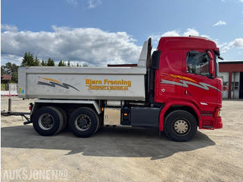 Camião basculante 2018 Scania R580 GODT UTSTYRT TIPPBIL MED 3 AKSLET HENGER: foto 5