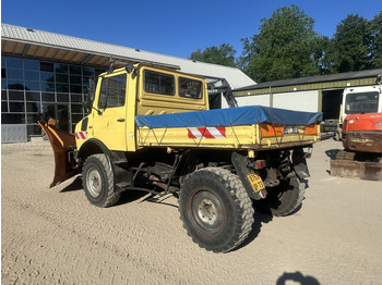 Veículo limpa-neves Mercedes-Benz Unimog U 1000 32.883km // ORIGINAL MILEAGE: foto 5