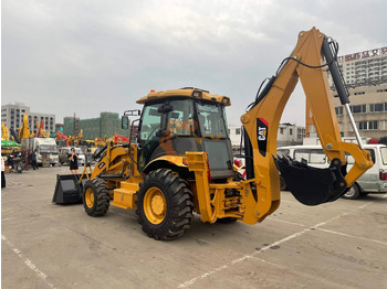 Retroescavadeira CATERPILLAR 420F