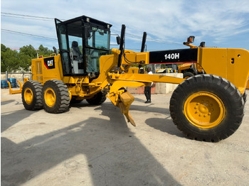 Motoniveladora CATERPILLAR 140H