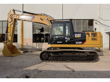 Escavadora de rastos CATERPILLAR 320D2