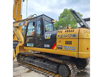 Escavadora de rastos CATERPILLAR 320D2