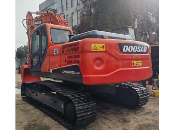 Escavadora de rastos DOOSAN DX225LC