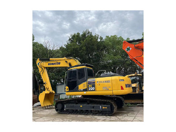 Escavadora de rastos KOMATSU PC220-8