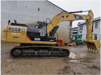 Escavadora de rastos CATERPILLAR 320D